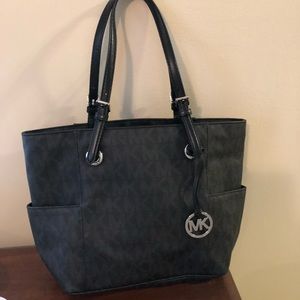 Michael Kors logo bag